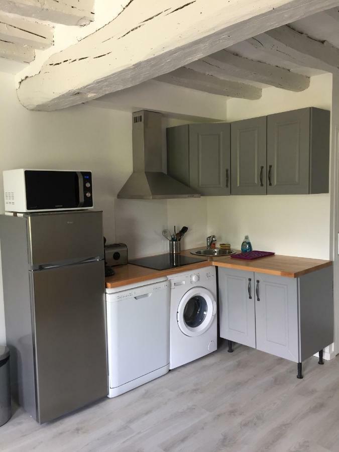 Appartement Au Coeur De La Cite Medievale Provins Bagian luar foto