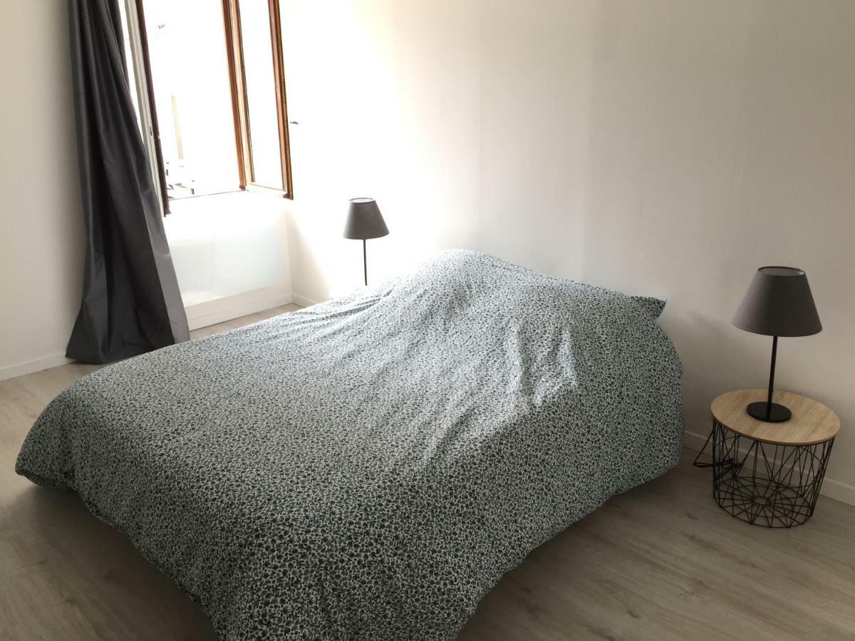 Appartement Au Coeur De La Cite Medievale Provins Bagian luar foto