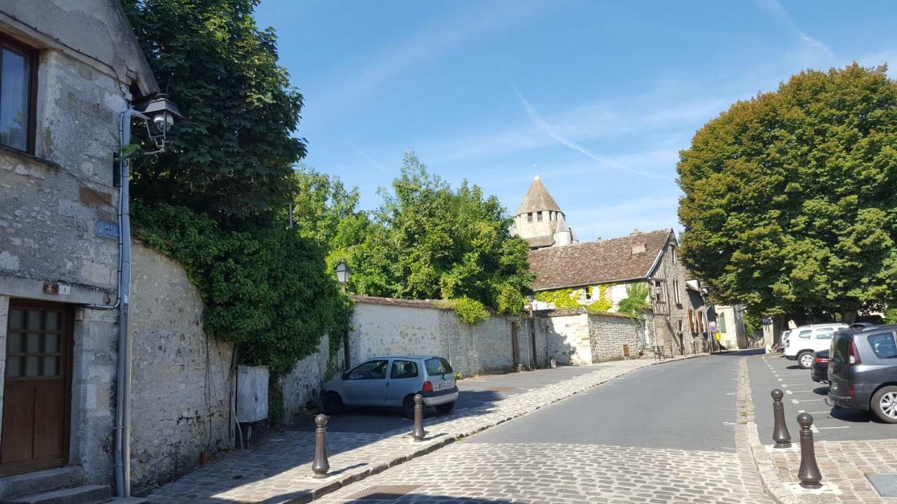 Appartement Au Coeur De La Cite Medievale Provins Bagian luar foto